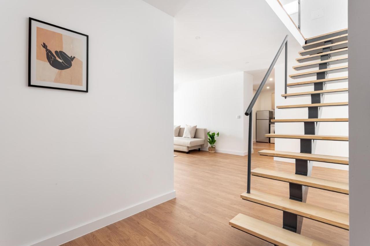 Altido Modern 2-Level Flats Near Ajuda Palace ลิสบอน ภายนอก รูปภาพ
