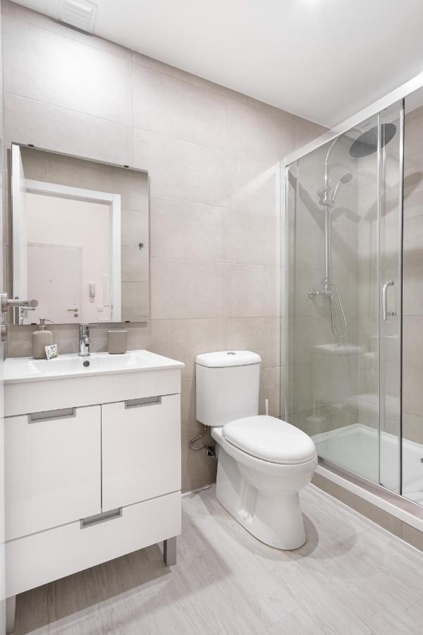 Altido Modern 2-Level Flats Near Ajuda Palace ลิสบอน ภายนอก รูปภาพ